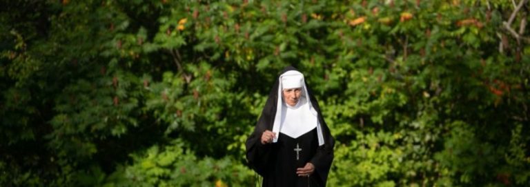 Com’era la vita per una monaca medievale?