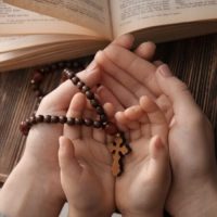 8 Caratteristiche di una buona madre nella Bibbia characteristics-of-good-mother-bible-2-1024×683-850×450-1