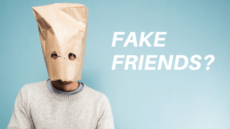 Citazioni di amici falsi per Facebook, Whatsapp e Instagram