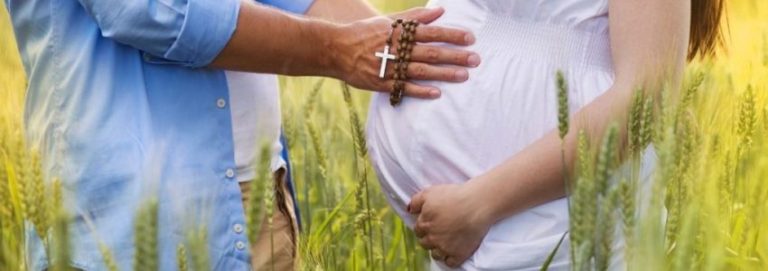 Oltre 50 versetti biblici rassicuranti sui frutti dell’utero