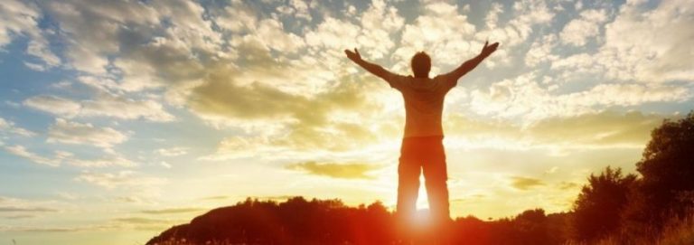 Cosa significa lodare Dio per quello che è