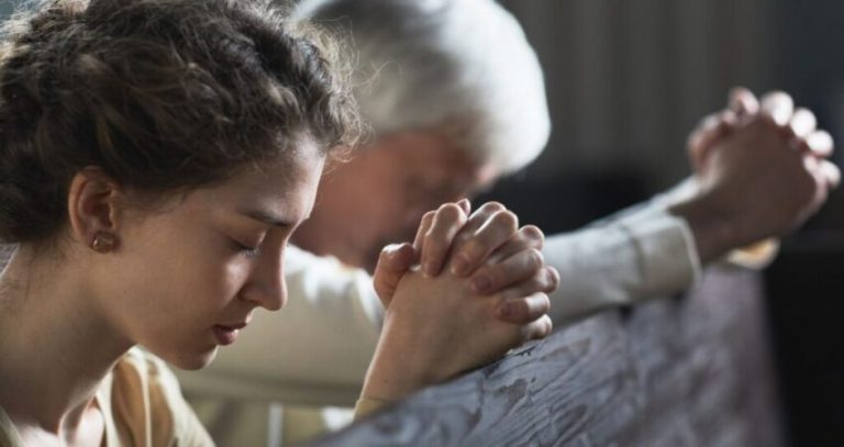 Oltre 30 passi biblici su una donna virtuosa