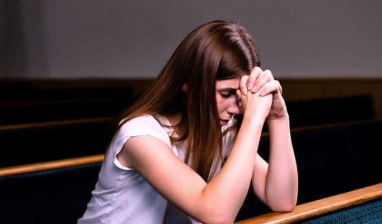 20 brevi preghiere per la positività quotidiana